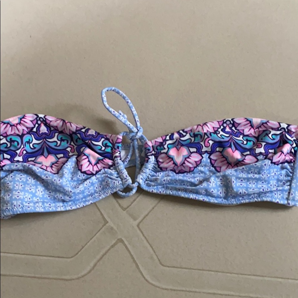 Victoria’s Secret bikini top